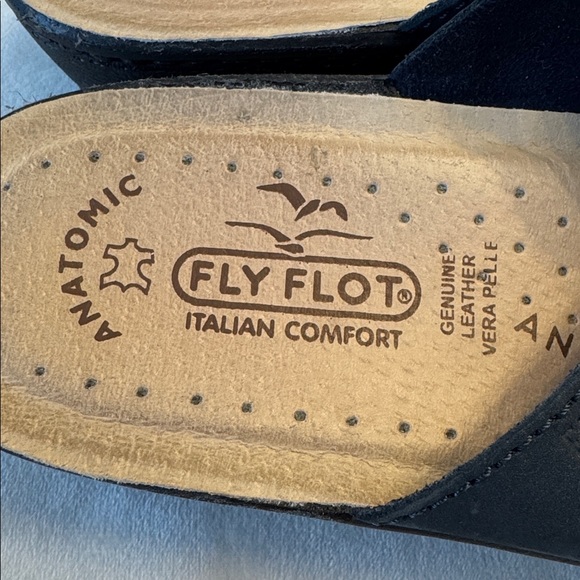 Fly Flot Women's Navy Wedge Sandals, sz 41 (US 9- see size chart) - Picture 3 of 12